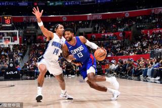 的悼念不仅 的悼念不仅