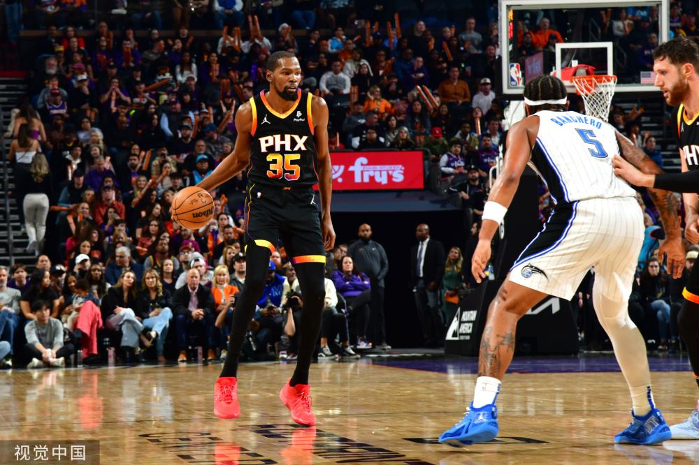 浦的球员立 浦的球员立